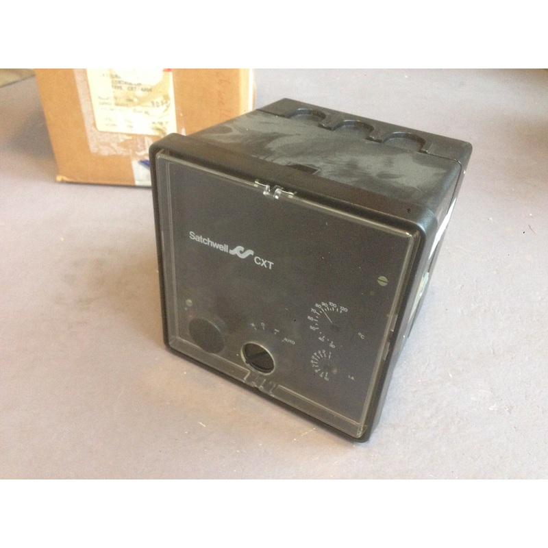 Schneider Satchwell CXT 4604 compensator Controller Panel  #586