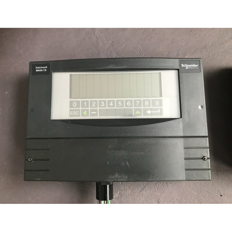 Schneider Satchwell Ivensys MN50-TS Touch Screen Intelligent Controller #777