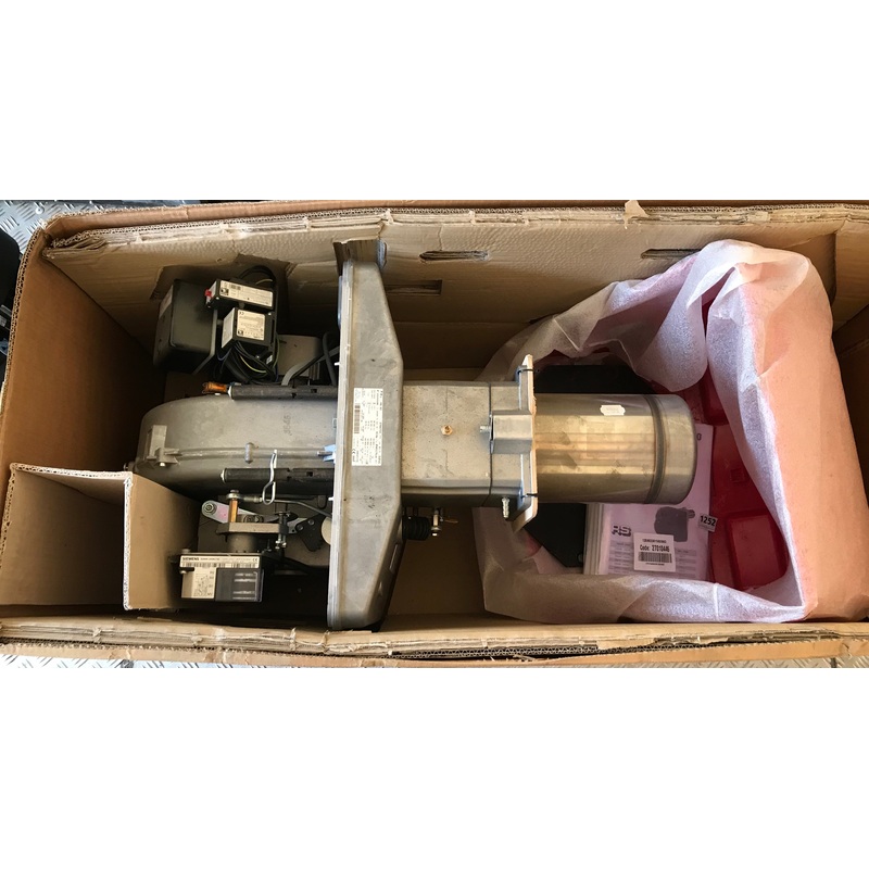 Riello RS 50 Gas Burner 3784702 600kw 811T1 #1382