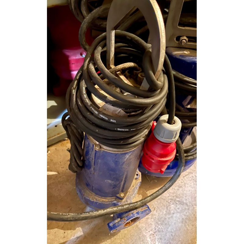 Sulzer ABS Piranha 09/2 230v Submersible shredder pump #2916 Used