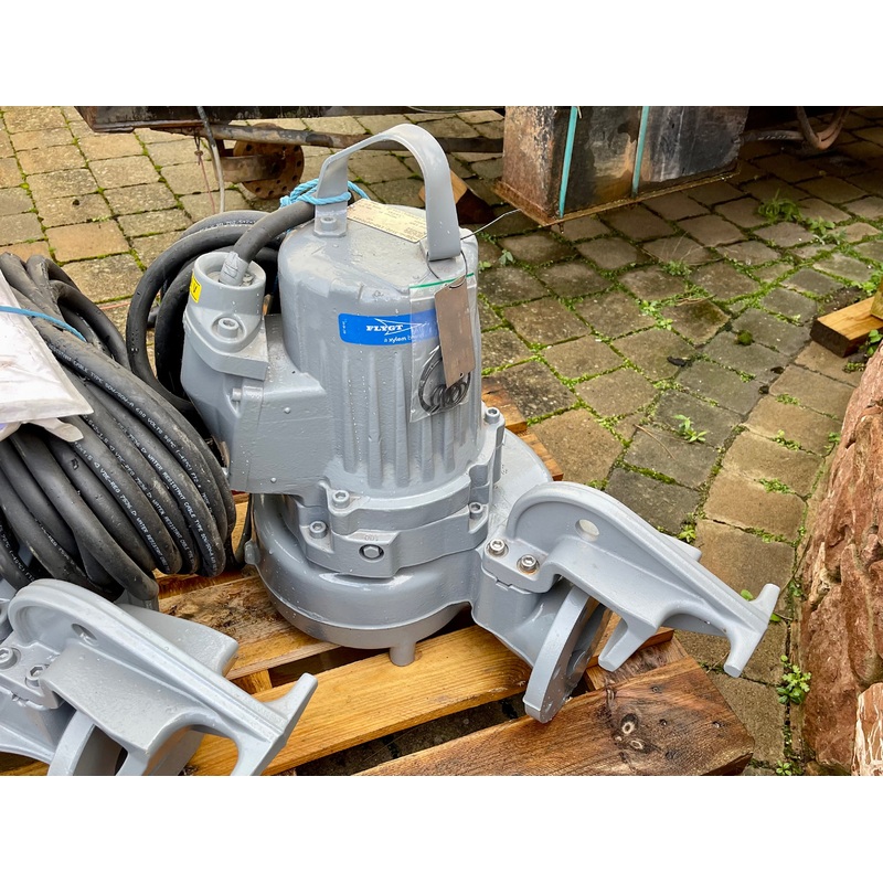 Flygt NP 3102.160 LT 3.1kW 420 adaptive impeller 400v submersible waste water pump DN100 #3961